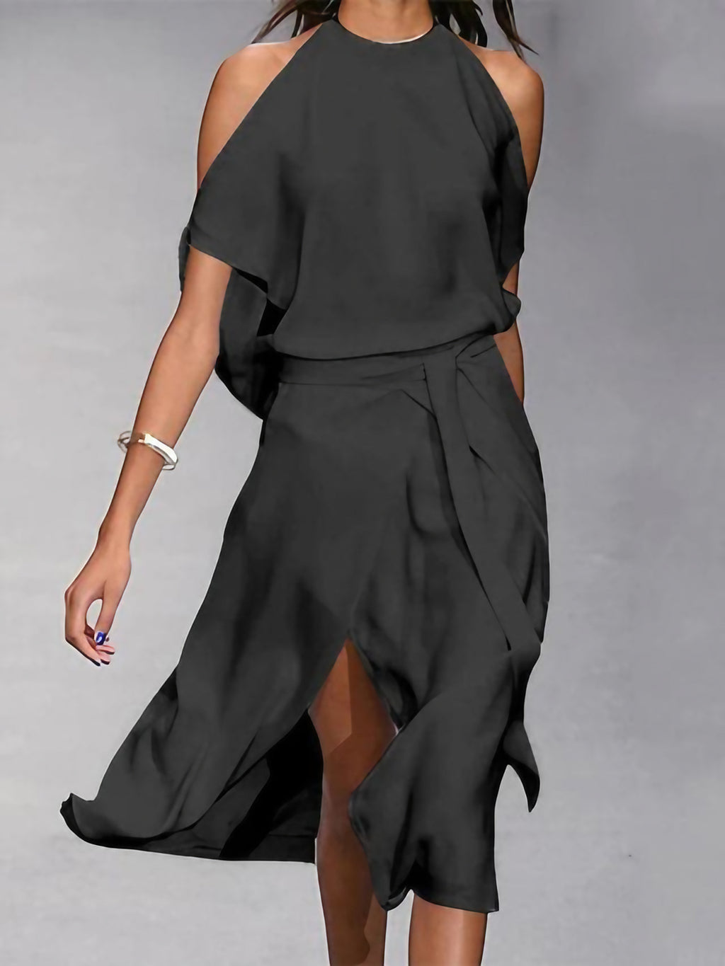 Robe midi portefeuille à épaules dénudées, ourlet asymétrique, noir