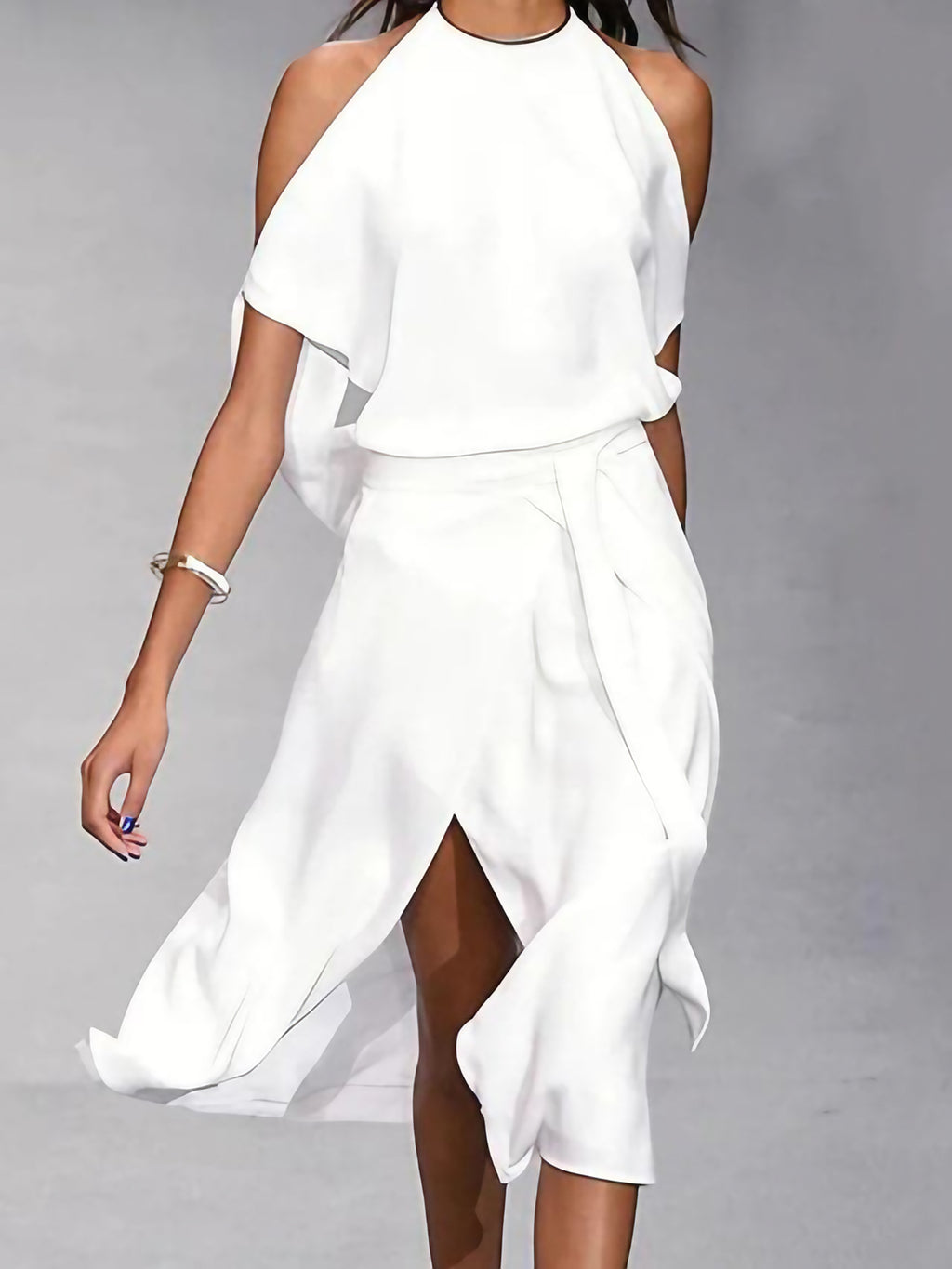 Robe midi portefeuille à épaules dénudées, ourlet asymétrique, blanc