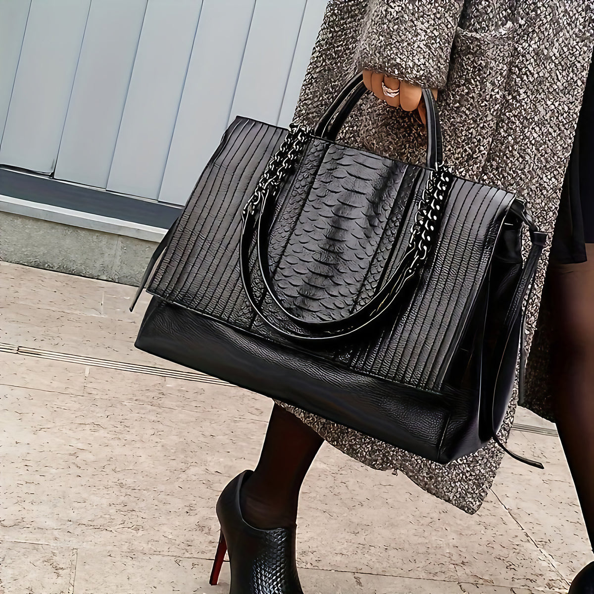 Grand sac bandoulière femme noir à compartiments, format ordinateur, noir