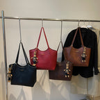 Sac à main femme zippé avec bijou de sac amovible