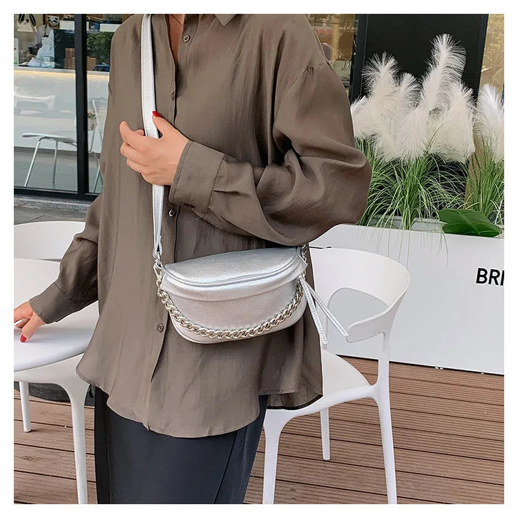 Sac banane femme argenté avec chaîne à maillons amovible