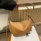 Sac banane femme camel en similicuir grainé, sangle réglable