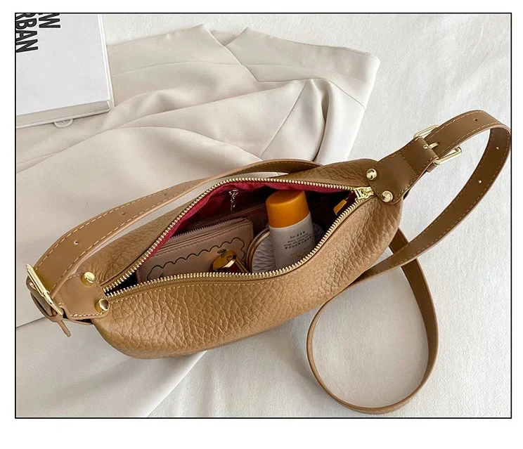 Sac banane femme camel en similicuir grainé, sangle réglable