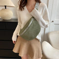 Sac banane femme aspect daim, bandoulière à motifs amovible, vert