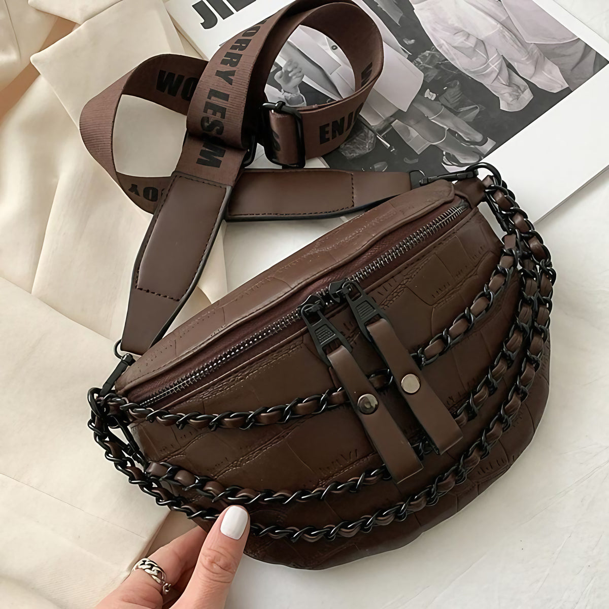 Sac banane femme en similicuir, 23 x 17 cm, sangle 110 cm, marron