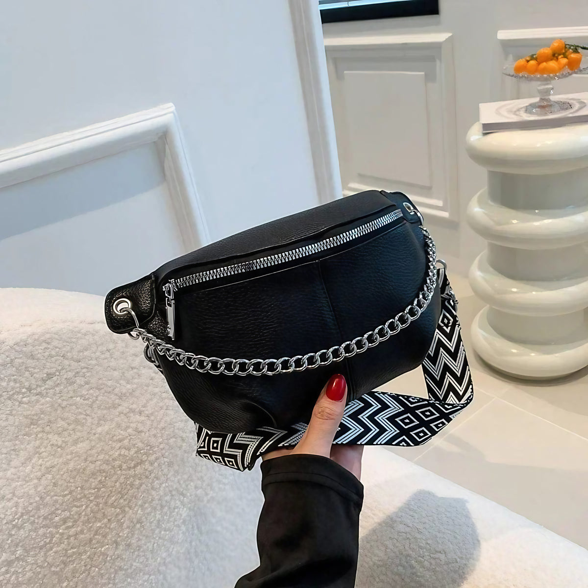 Sac banane femme en cuir souple avec poche arrière, quatre coloris, noir