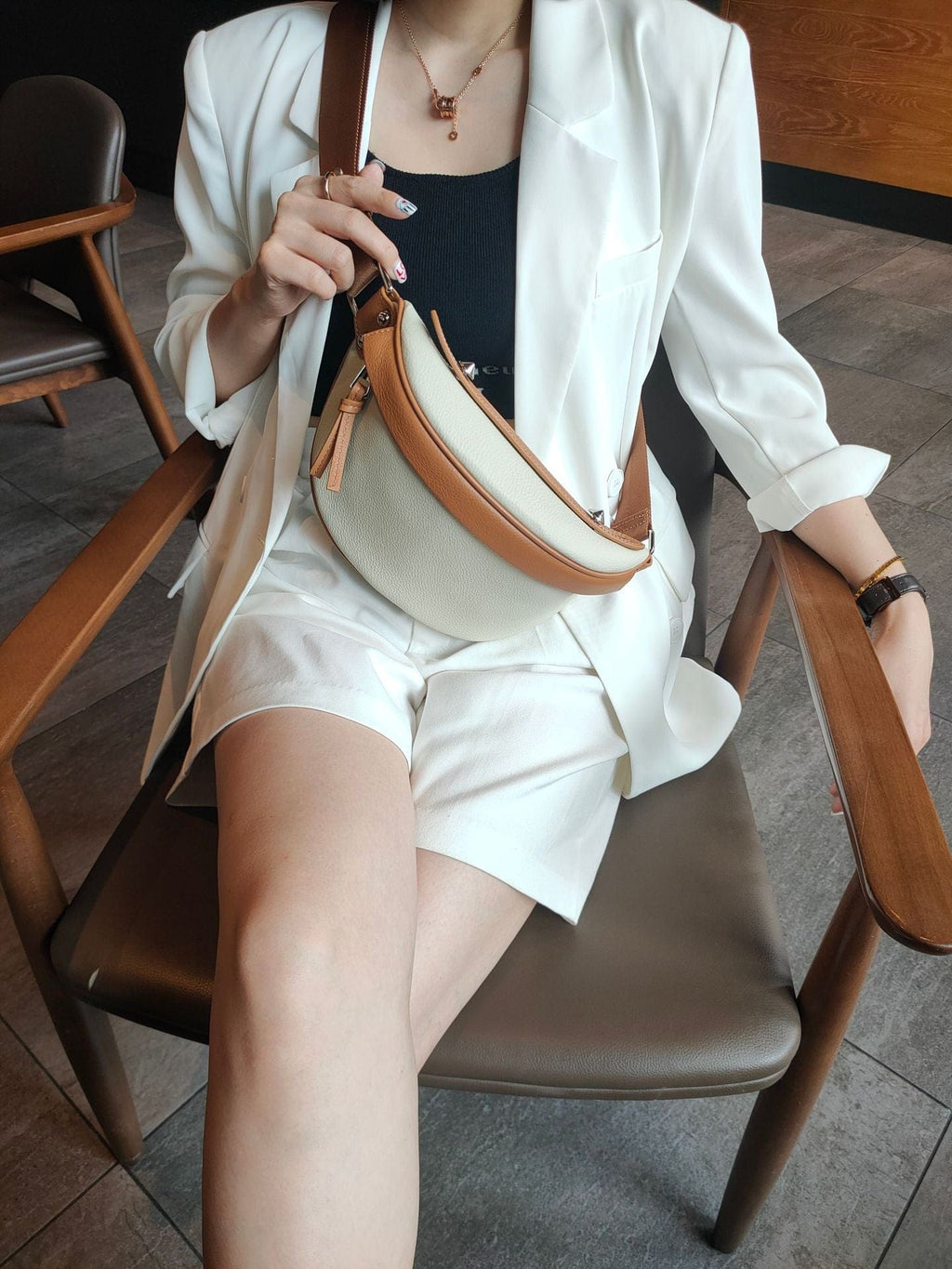 Sac banane femme en cuir à plusieurs poches, trois coloris
