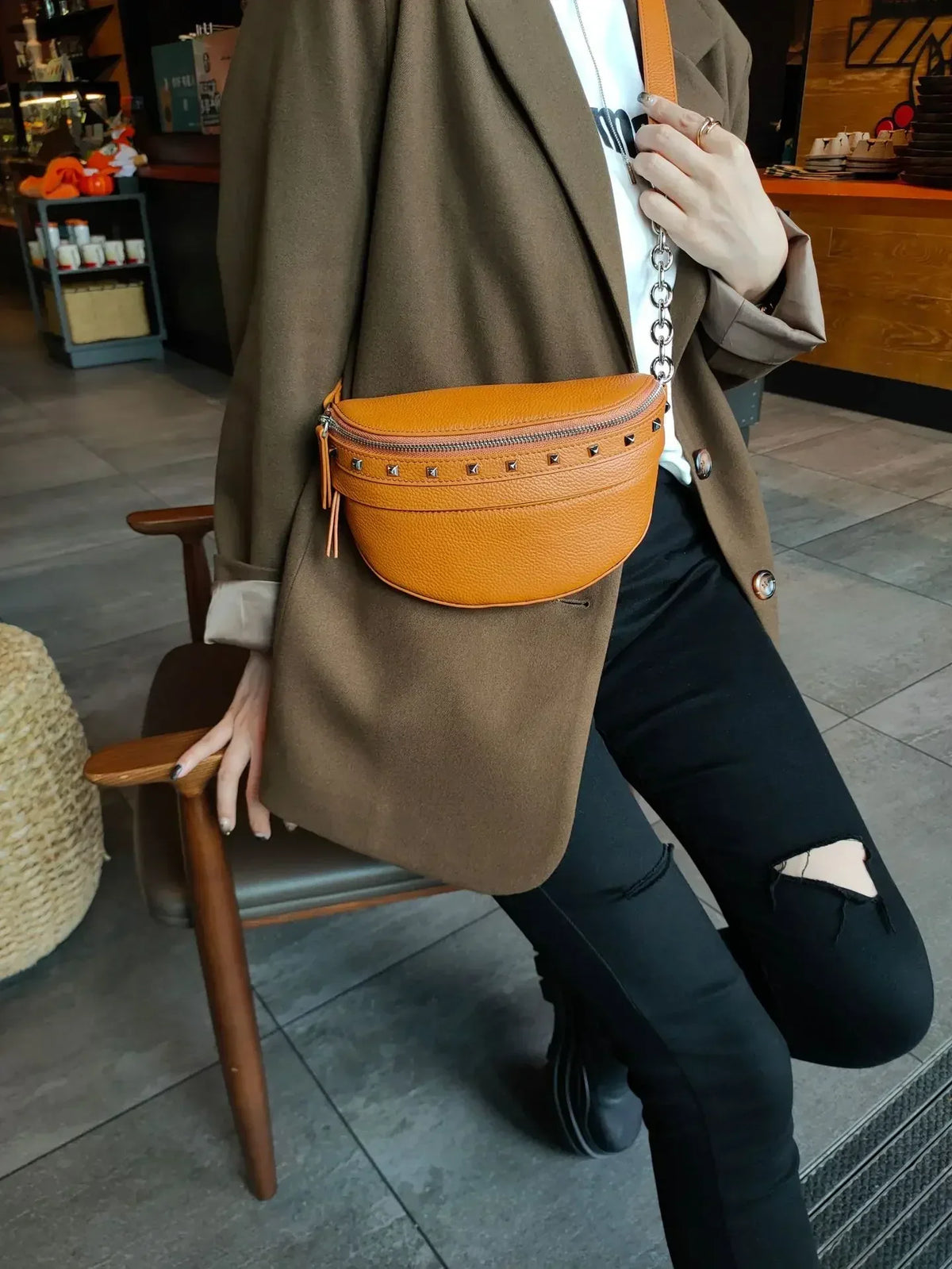 Sac banane femme en cuir fendu, fermeture zippée dorée