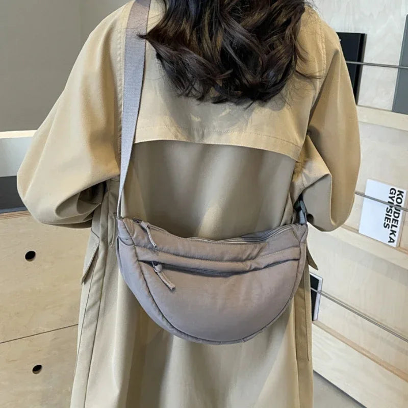 Sac banane femme en nylon, poche avant zippée, cinq coloris