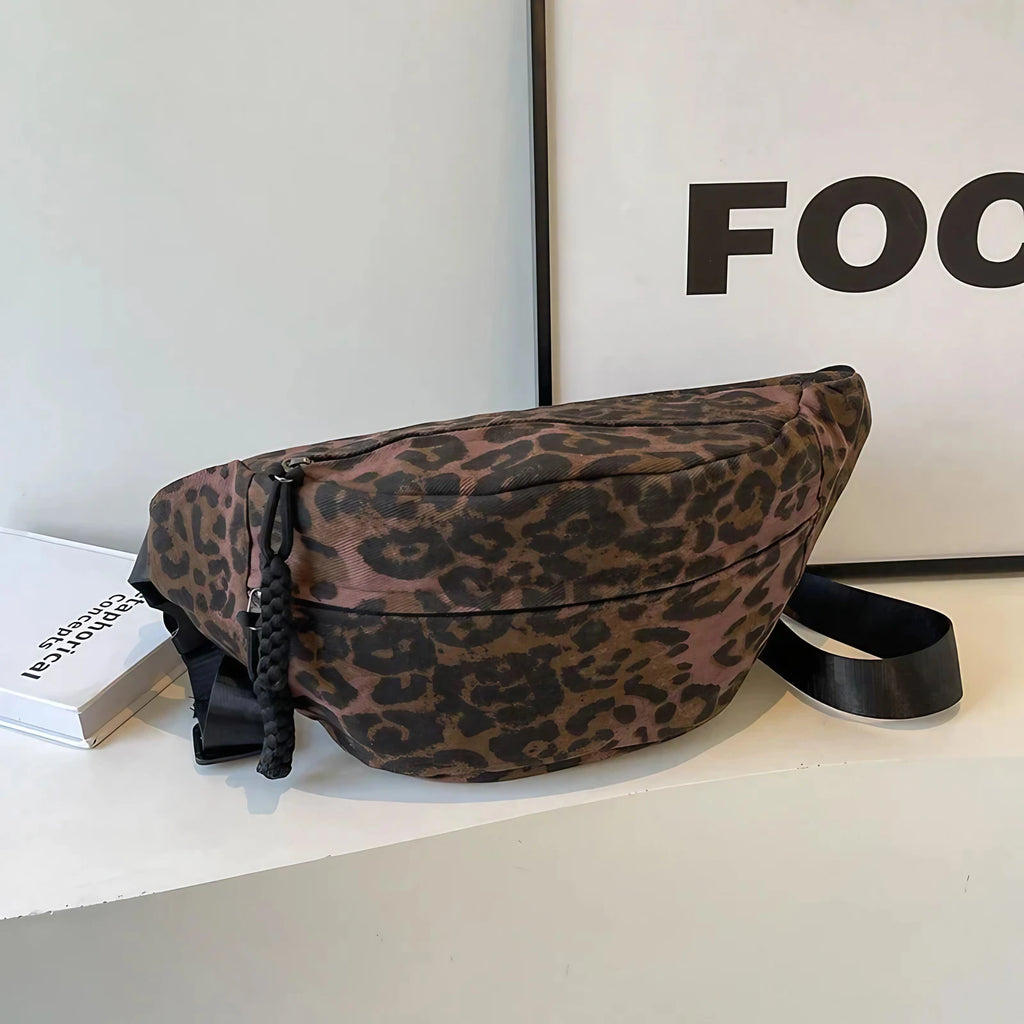 Sac banane femme imprimé léopard en toile, deux poches zippées, marron foncé
