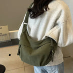 Sac banane femme souple à poche avant zippée, cinq coloris