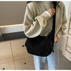 Sac banane femme souple à poche avant zippée, cinq coloris