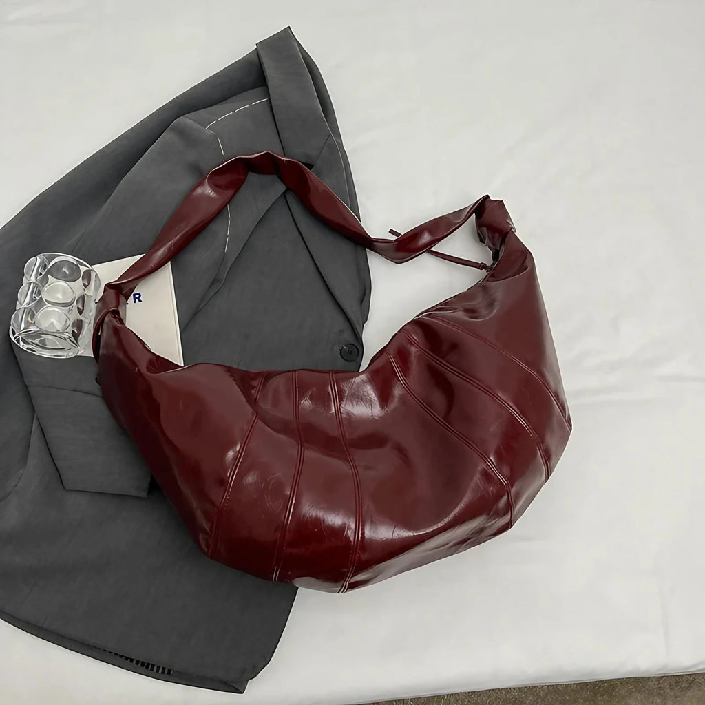 Grand sac banane femme en similicuir, forme croissant, bordeaux