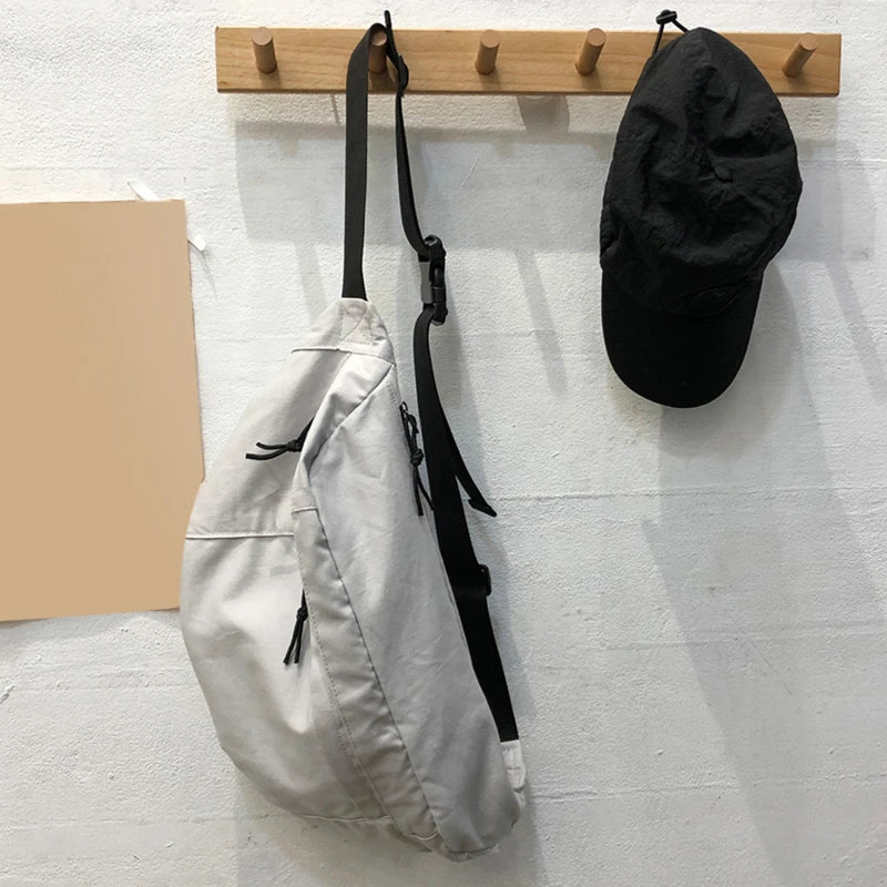Sac banane femme en toile, grand format, trois poches zippées
