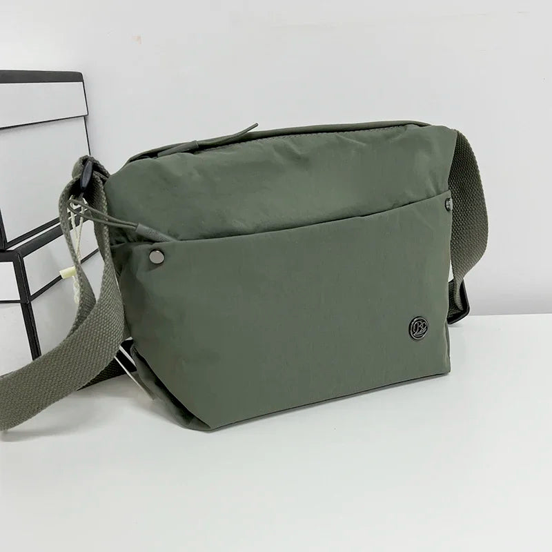 Sac banane femme en nylon imperméable, poches zippées, vert