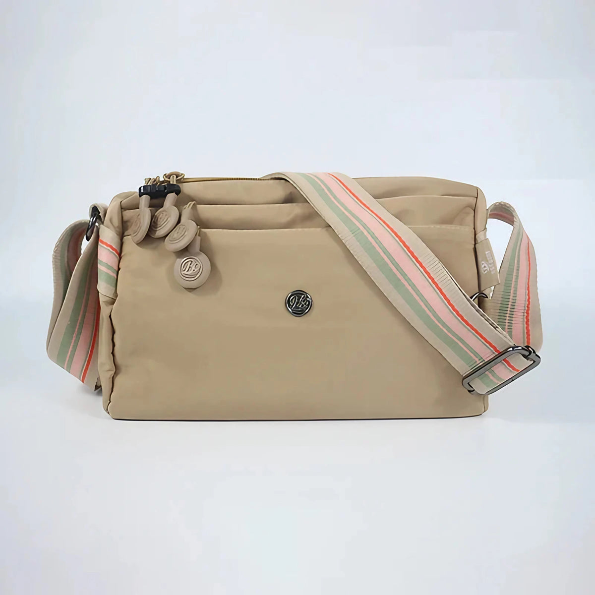 Sac banane femme en nylon imperméable, quatre poches zippées, beige