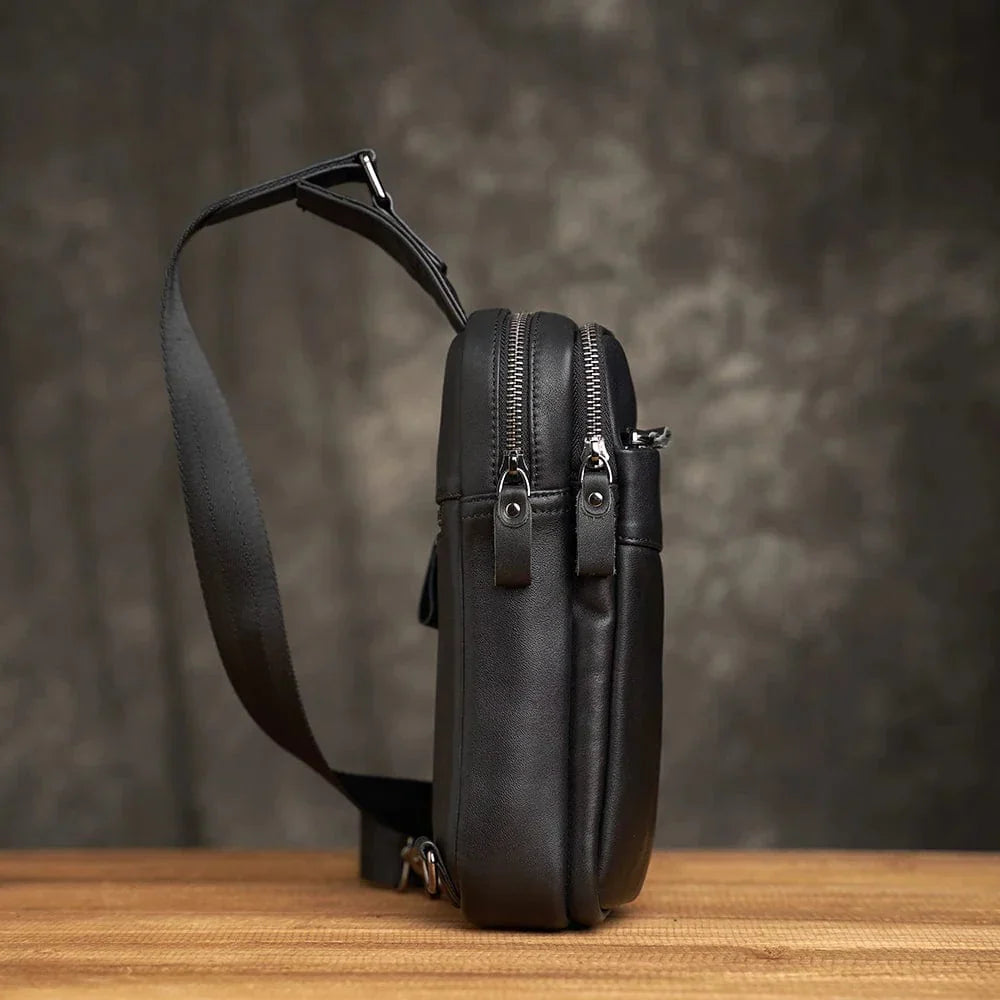 Sac banane homme en cuir noir, trois poches, allure rétro