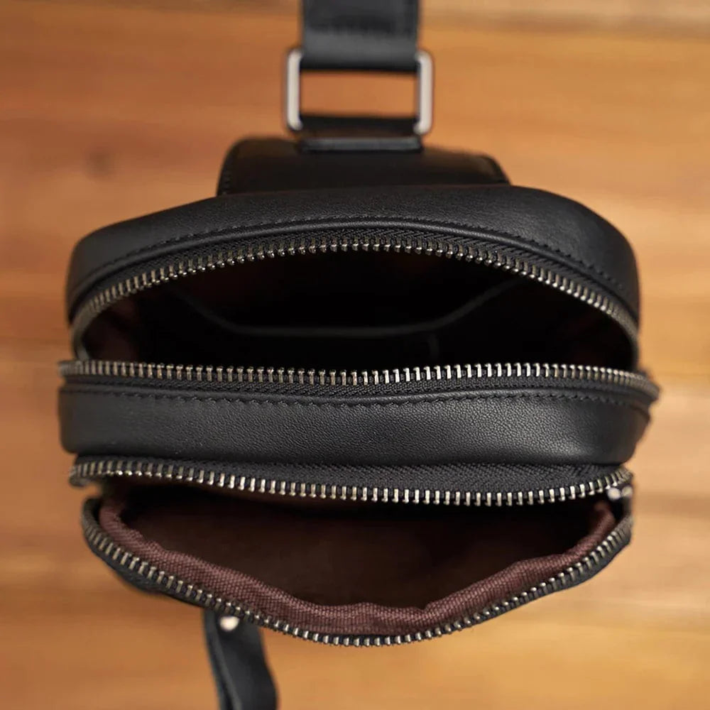 Sac banane homme en cuir noir, trois poches, allure rétro