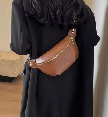 Sac banane femme en similicuir zippé, noir, marron ou café