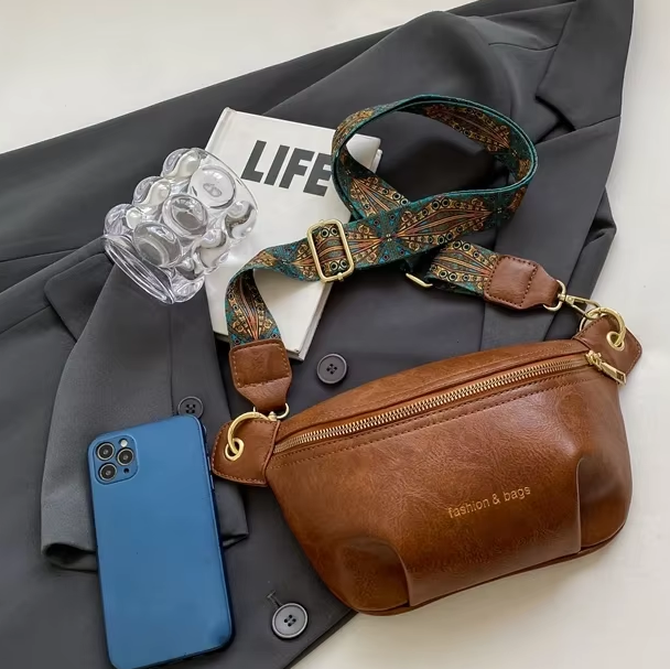 Sac banane femme en similicuir zippé, noir, marron ou café