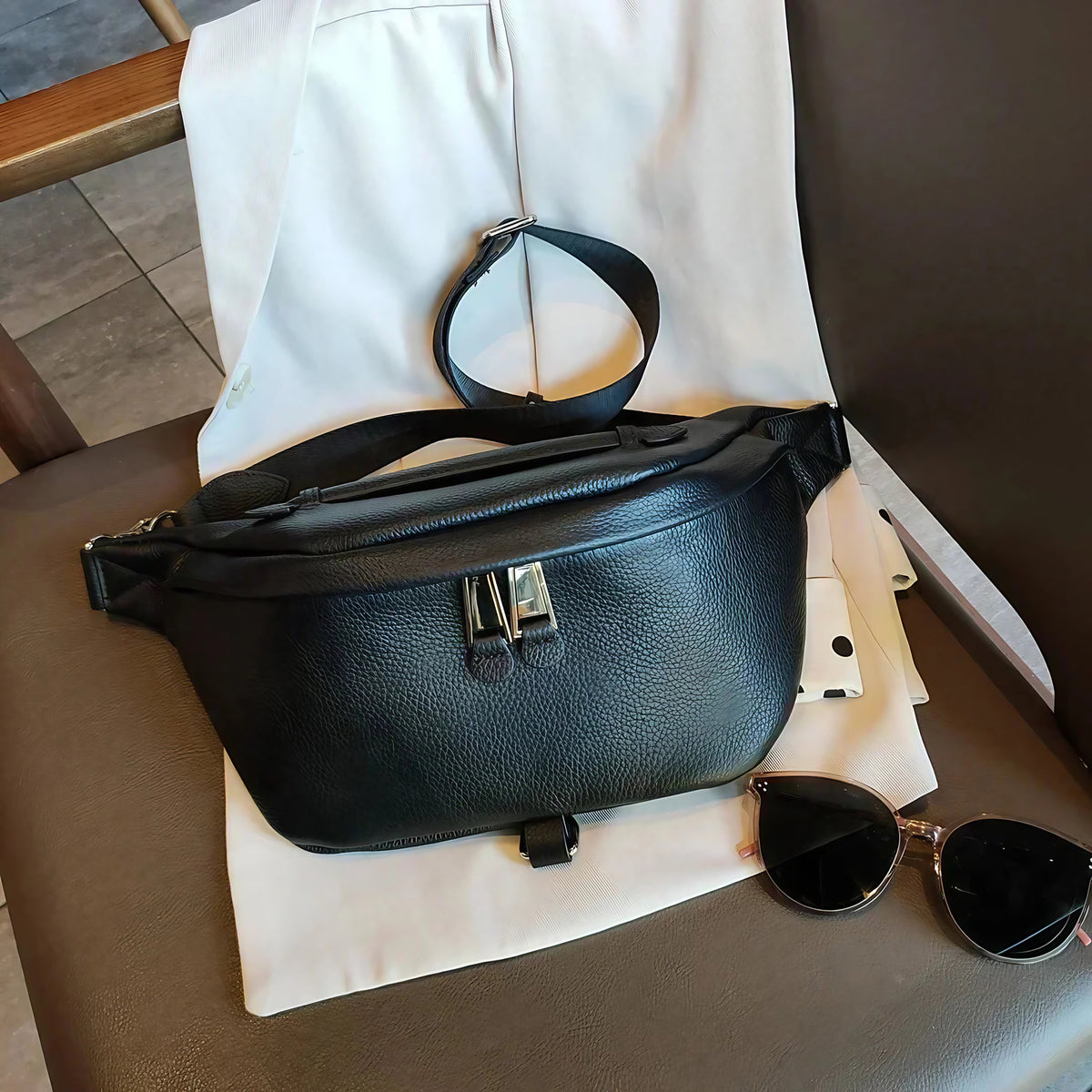 Sac banane femme en cuir, 26 x 16 x 5 cm, trois coloris, noir