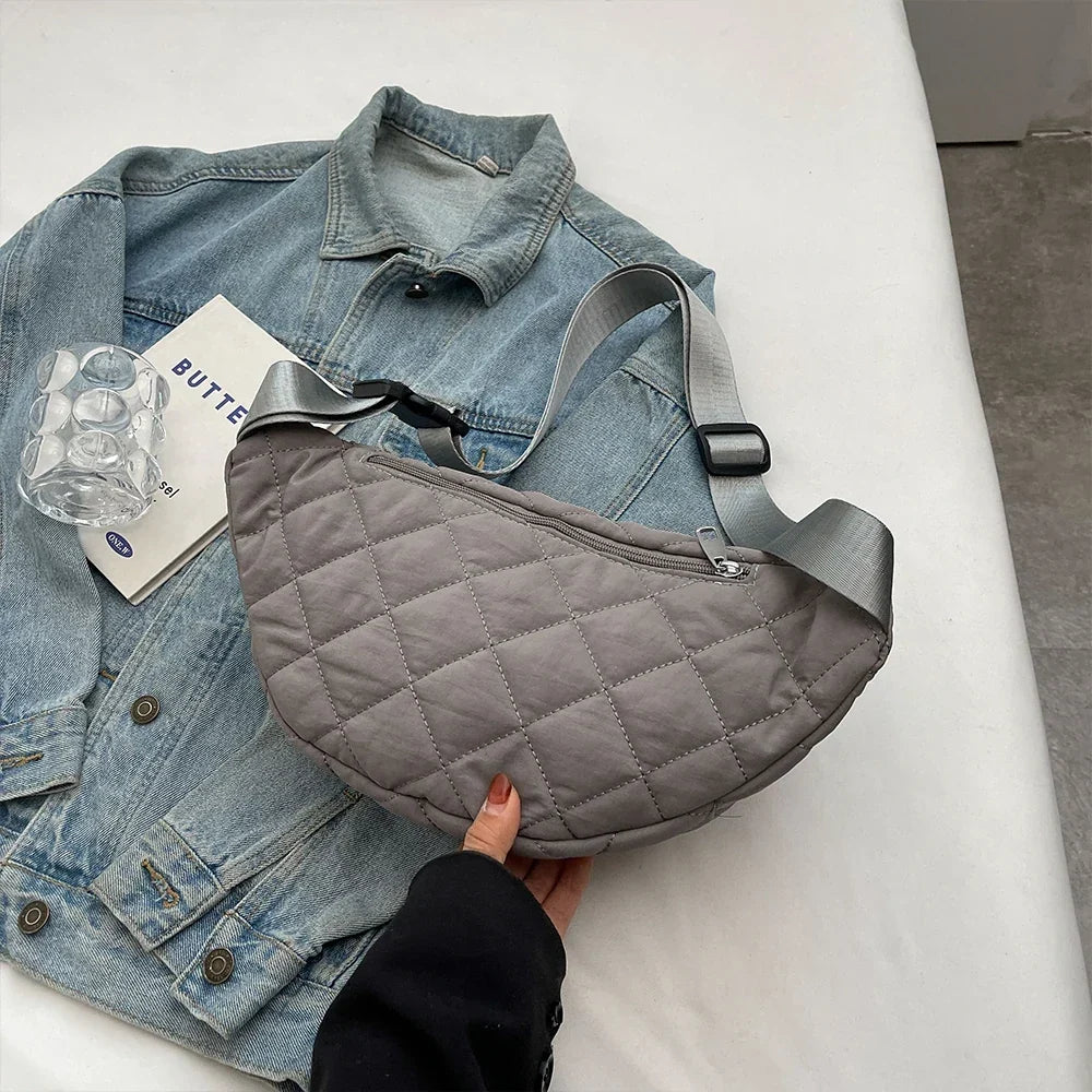 Sac banane femme matelassé en nylon, trois poches zippées