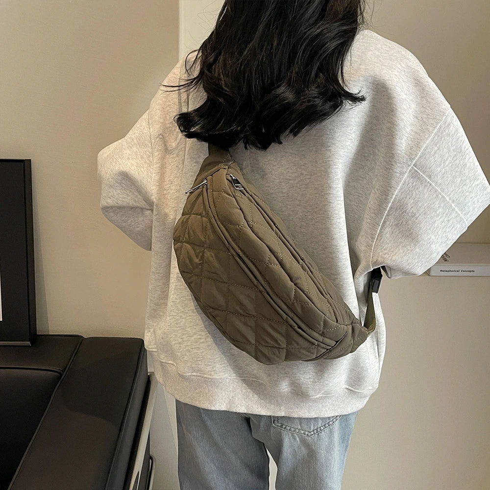Sac banane femme matelassé en nylon, trois poches zippées