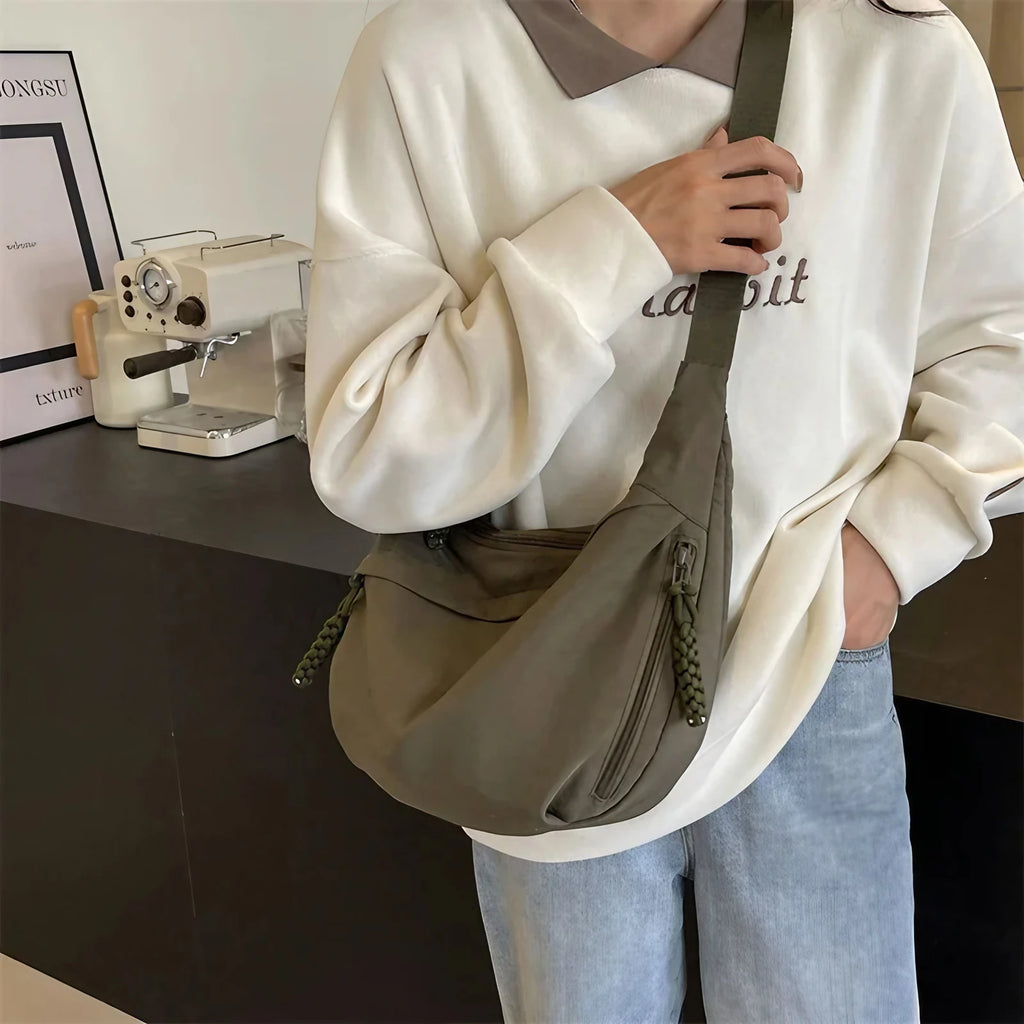 Sac banane oversize femme en nylon, forme demi-lune, 31 x 20 cm