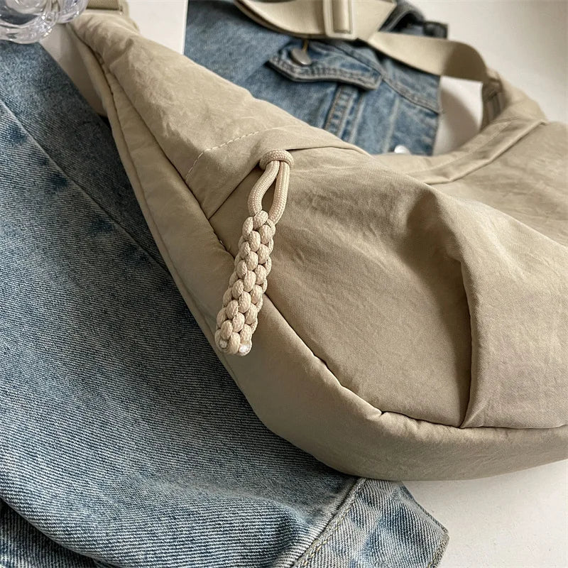 Sac banane oversize femme en nylon, forme demi-lune, 31 x 20 cm