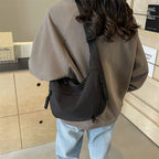 Sac banane oversize femme en nylon, forme demi-lune, 31 x 20 cm