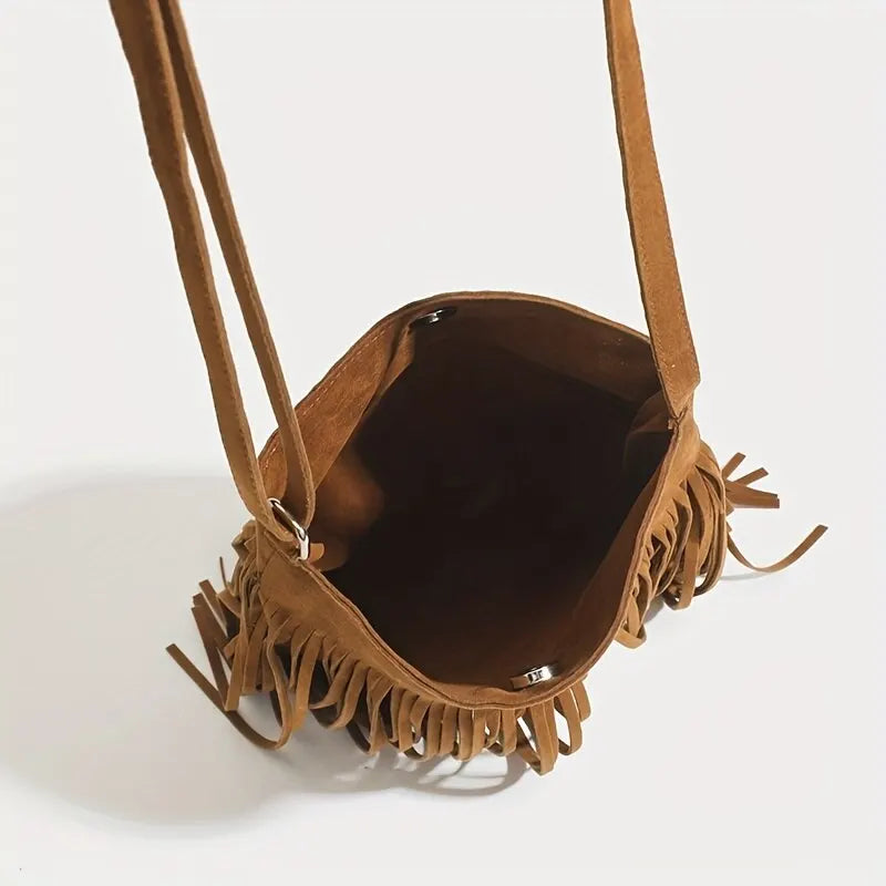 Sac besace femme à franges en suédine camel, style bohème