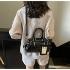 Petit sac bandoulière femme en similicuir avec porte-cartes