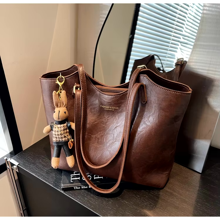 Sac bandoulière femme zippé à compartiments, 38 x 26 cm