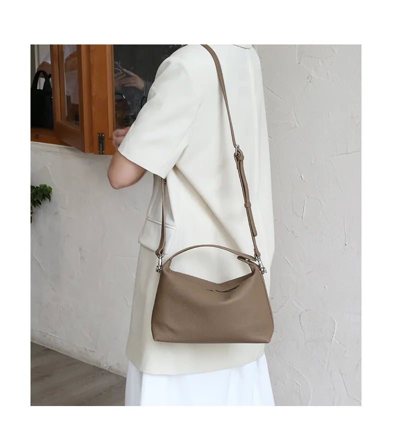 Petit sac bandoulière femme en cuir grainé, sangle amovible