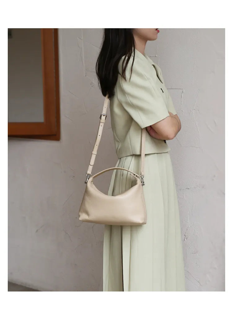 Petit sac bandoulière femme en cuir grainé, sangle amovible