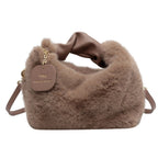 Sac bandoulière femme en fausse fourrure, anse froncée, cinq coloris, marron