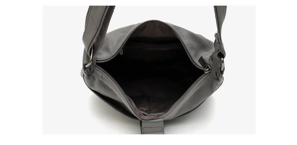 Sac besace femme grand format, finition grainée, 32 x 23 cm
