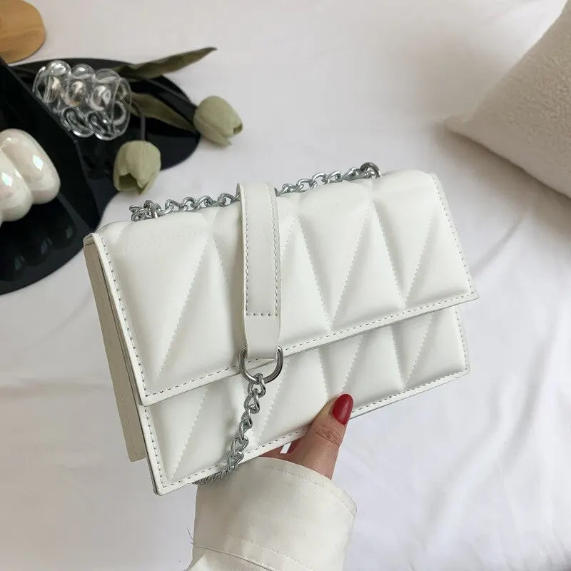 Sac bandoulière femme à chaîne argentée, forme carrée rigide