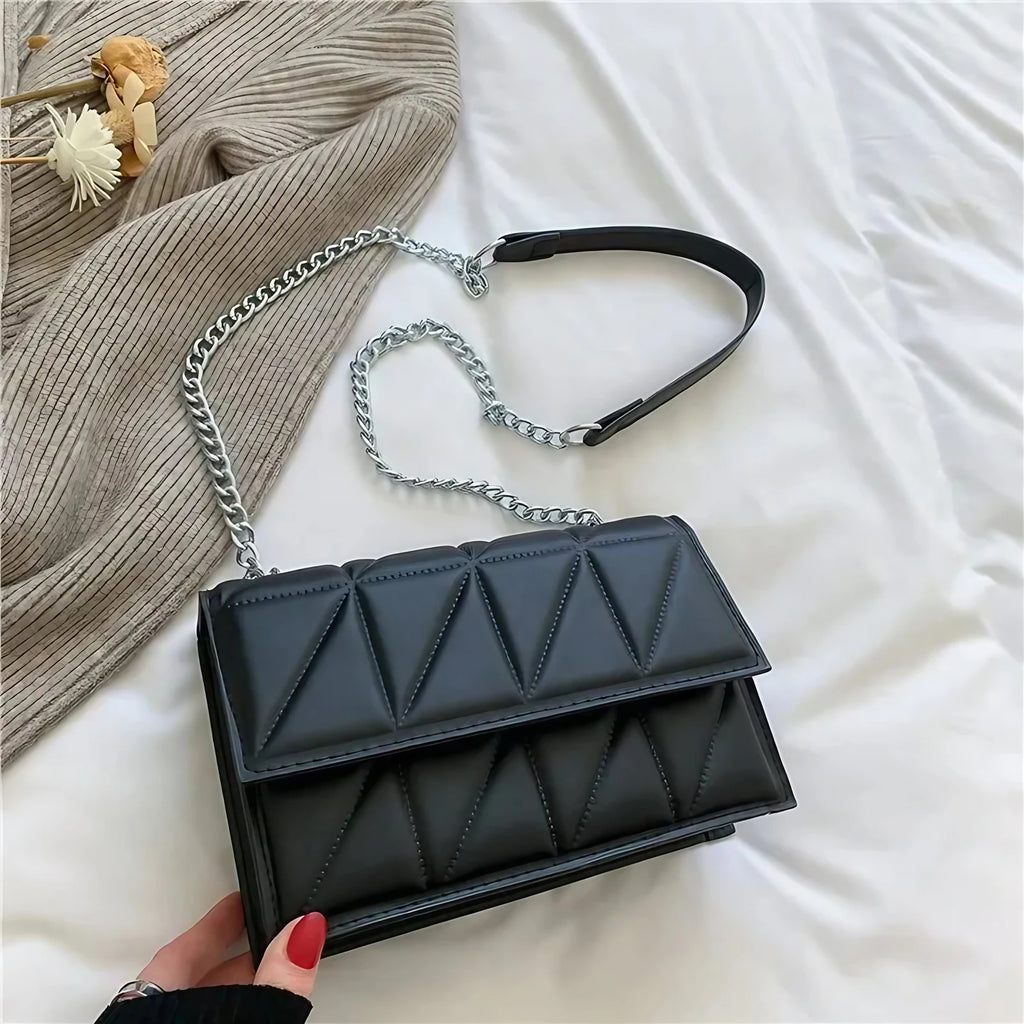 Sac bandoulière femme à chaîne argentée, forme carrée rigide, noir