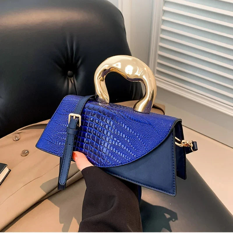 Sac bandoulière femme effet croco, forme allongée, six coloris