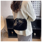 Sac d'hiver noir femme, bandoulière amovible, se porte en pochette