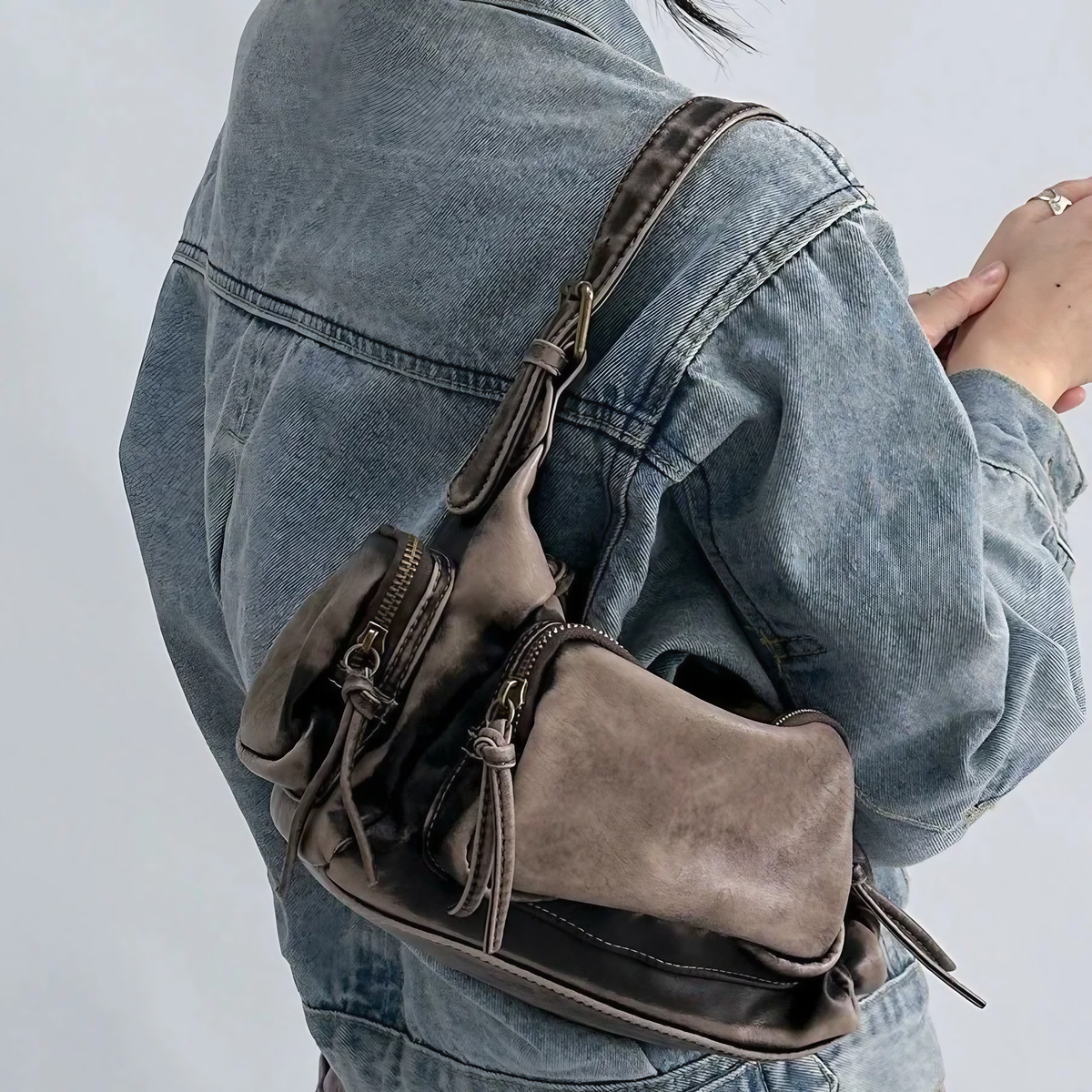 Sac bandoulière femme en similicuir délavé, treize coloris