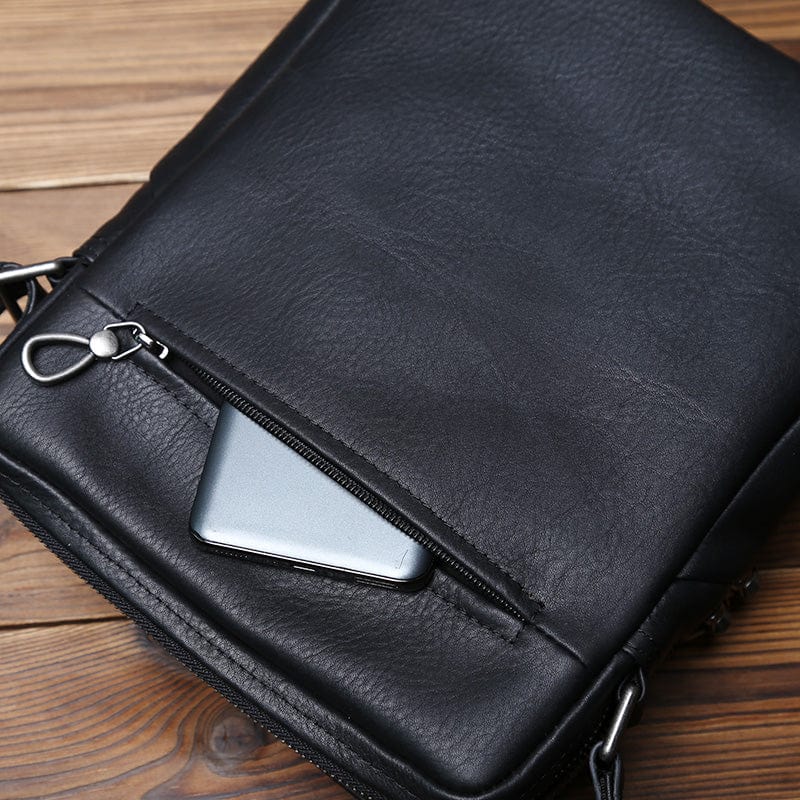 Sac bandoulière homme en cuir noir, format tablette