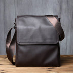 Sac bandoulière homme en cuir 25 x 29 cm, poches intérieures, café