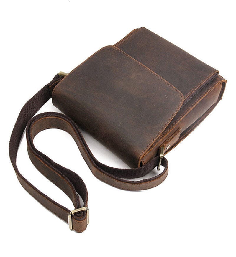 Sac bandoulière homme vintage en cuir, format tablette