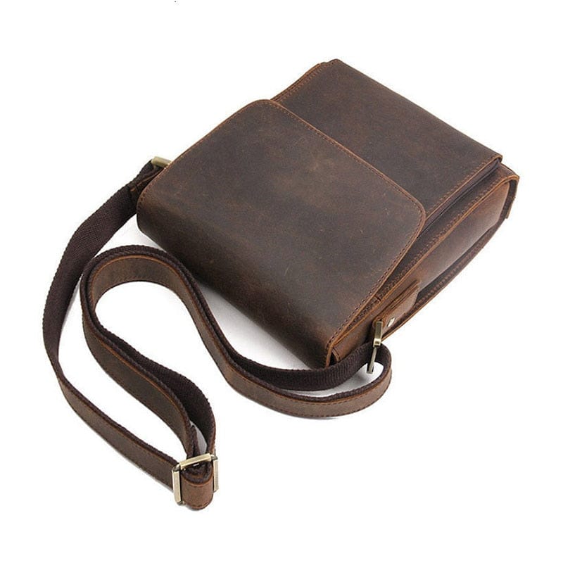 Sac bandoulière homme vintage en cuir, format tablette