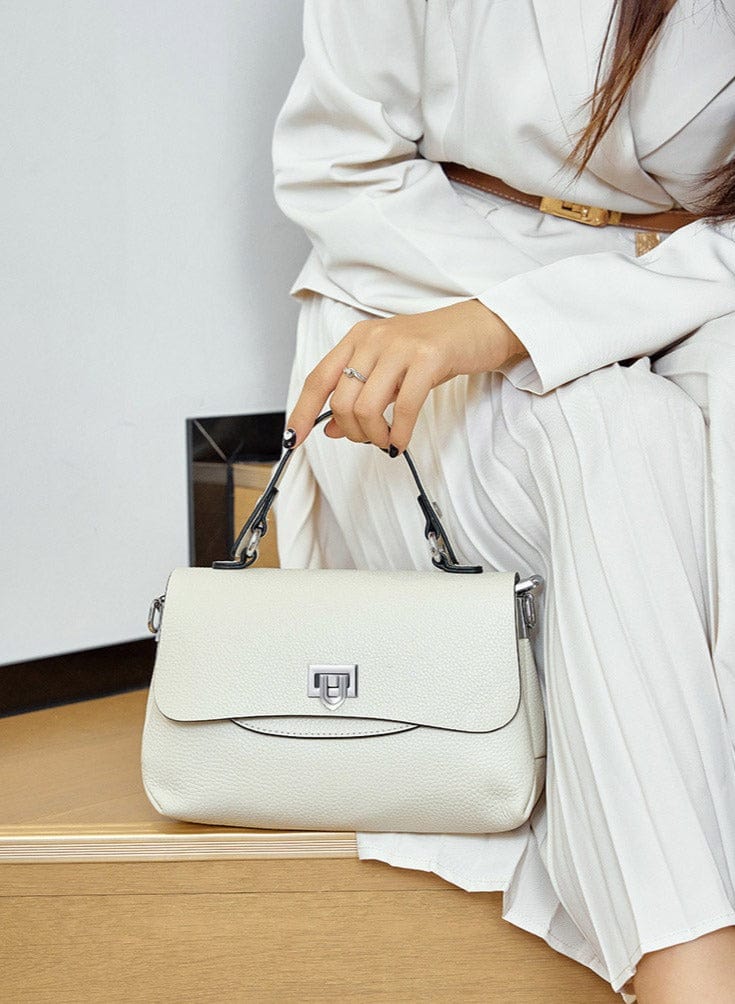 Sac bandoulière femme en cuir à bouton décoratif, huit coloris