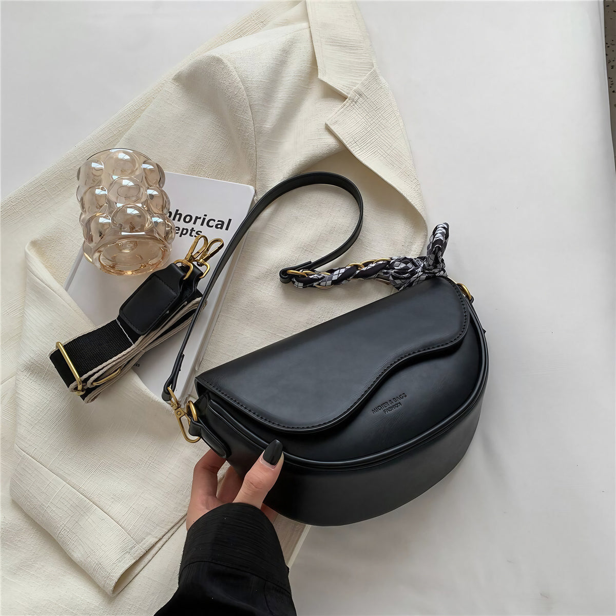 Petit sac bandoulière femme en similicuir, fermeture éclair, noir