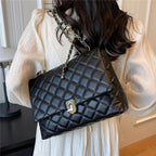 Sac matelassé femme à chaîne coulissante dorée, 27 x 18 cm