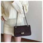 Sac bandoulière femme matelassé à chaîne, en suédine, six coloris